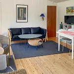 2 Bedroom Cozy In Frederiksværk