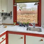 펜션 2 Bedroom Cozy In Frederiksværk