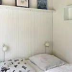 2 Bedroom Cozy In *