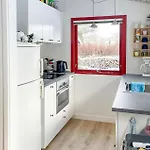 2 Bedroom Cozy In Casa de Férias