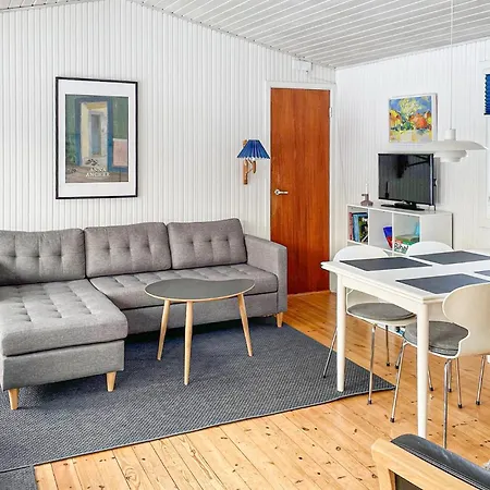 Casa vacanze 2 Bedroom Cozy In Frederiksværk