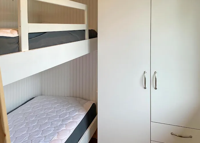 2 Bedroom Cozy In Σπίτι διακοπών Frederiksværk