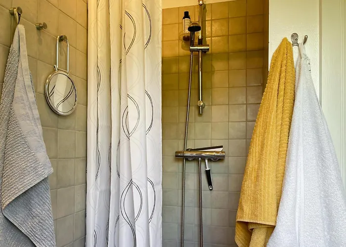 2 Bedroom Cozy In Σπίτι διακοπών Frederiksværk